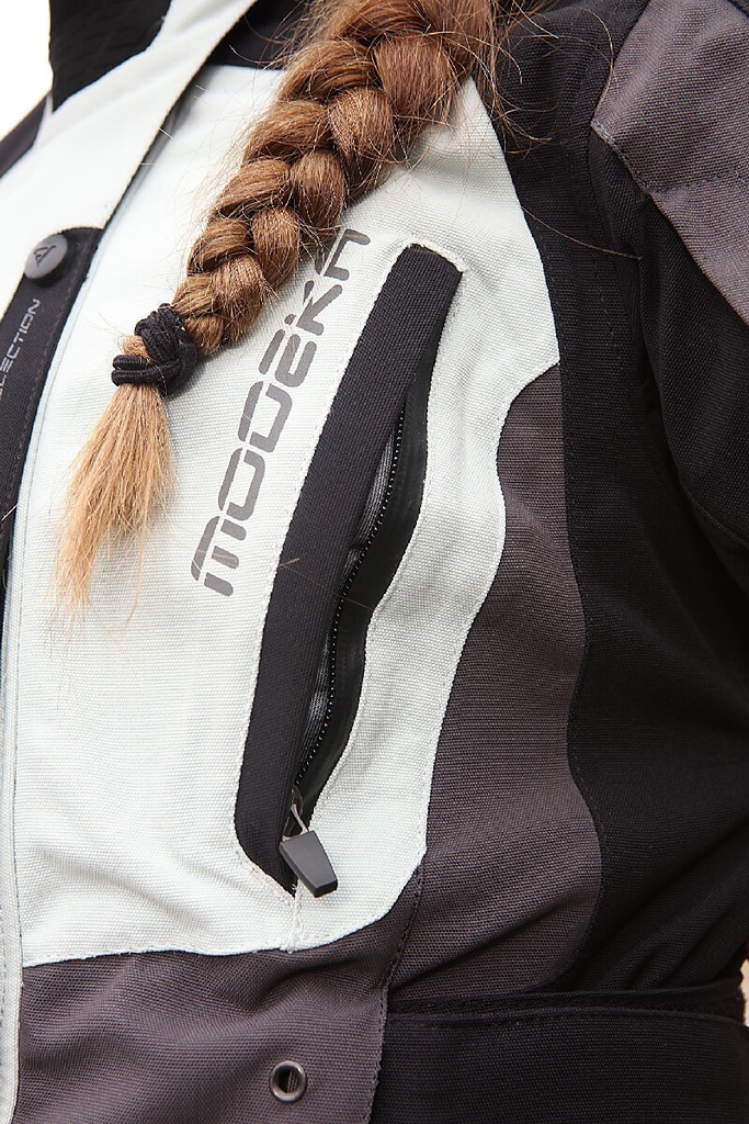 IMAGE 05